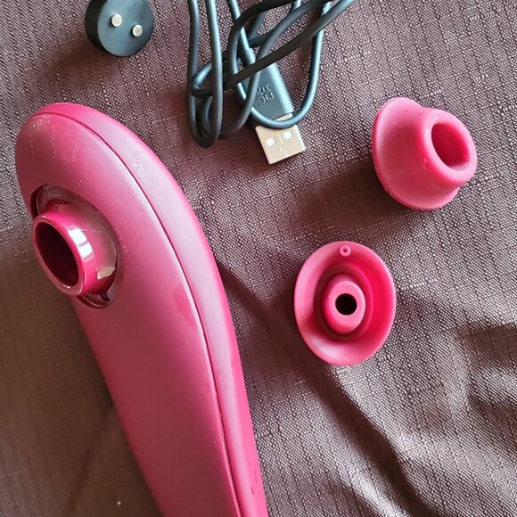 WOMANIZER THE ORIGINAL CLASSIC 2 STIMULATOR - Picture 6 of 7